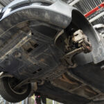 Bild på bil underifrån